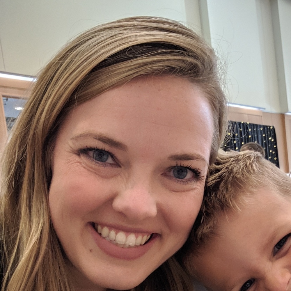 Meet your Posher, Dana